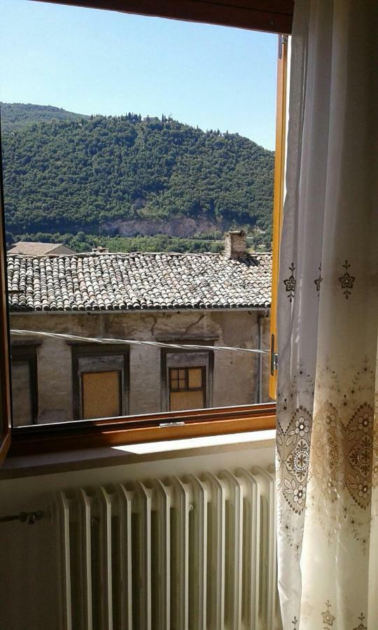 Casa Leo Apartment Fossombrone Luaran gambar